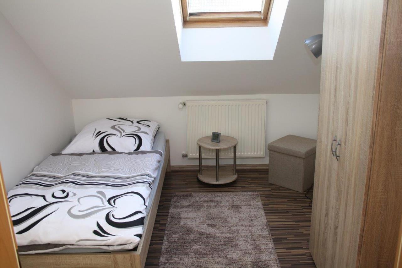 Ferienwohnung Kempf Mandelbachtal Ommersheim ภายนอก รูปภาพ